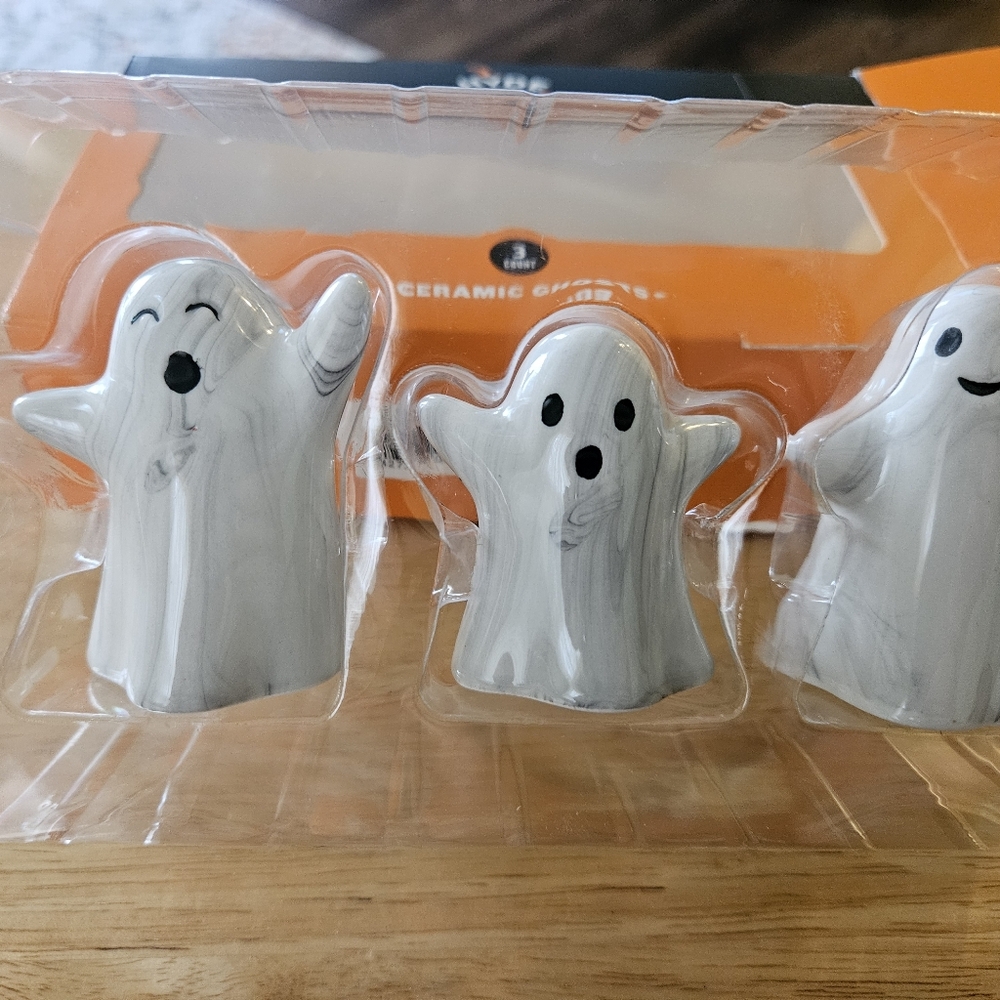White Ceramic Ghosts Decorative Set - Picture 3 of 3